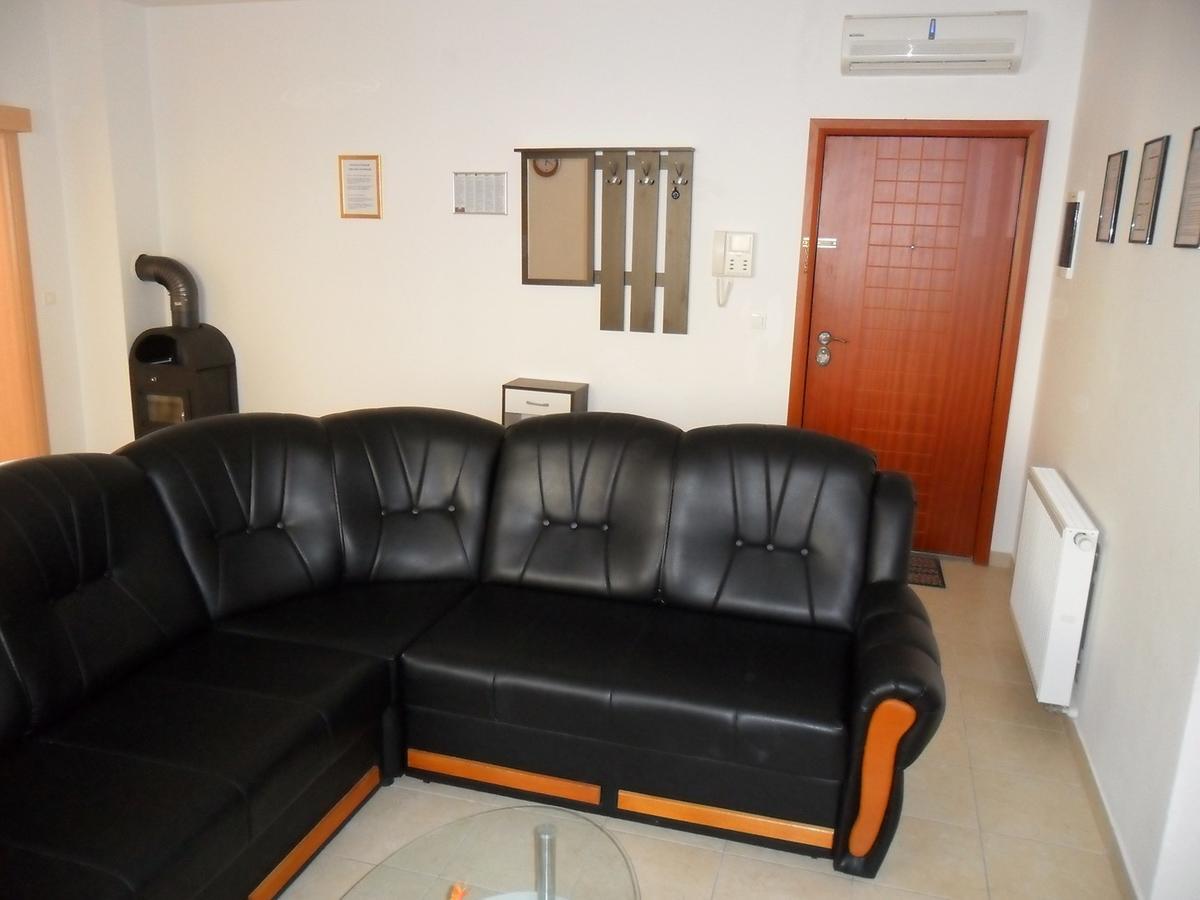 Vile Park Apartment Pula Extérieur photo